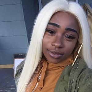 Meet your Posher, Jasmine